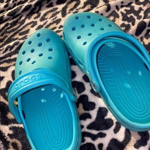 blue crocs